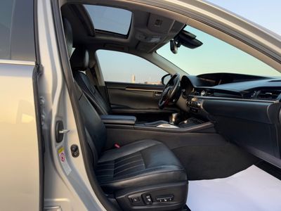 2016 Lexus ES350 PLATINUM, silber, 142.000 km, Import VAE — Foto 15 z 16
