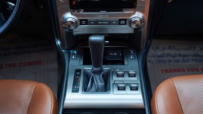 2017 Lexus GX460 PLATINUM, weiß, 214.000 km, Import VAE — Foto 7 z 16