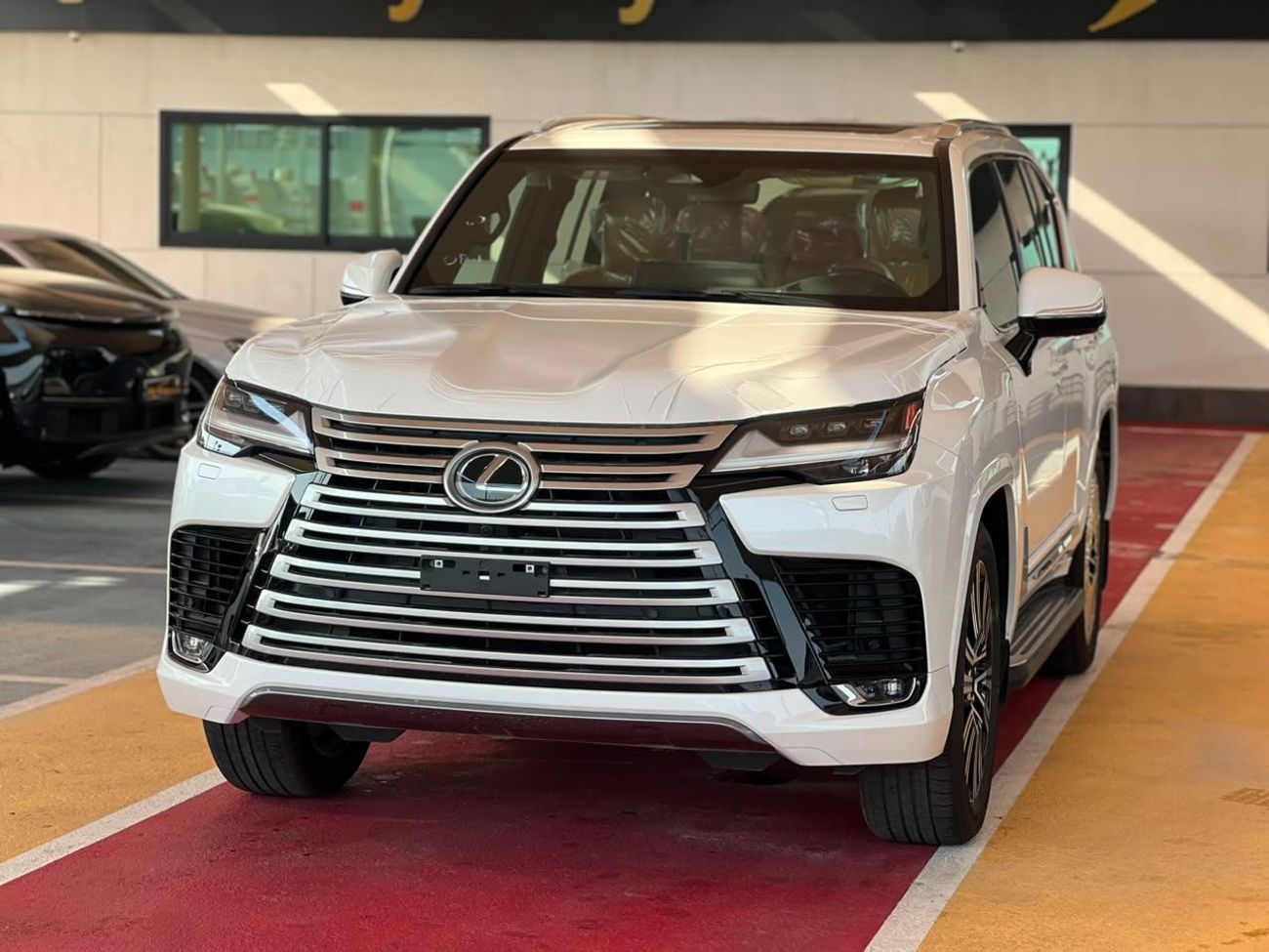 2026 Lexus LX600 SIGNATURE, weiß, 0 km, Import VAE — Foto 1 z 22 2026 Lexus LX600 SIGNATURE, weiß, 0 km, Import VAE — Foto 1 z 22