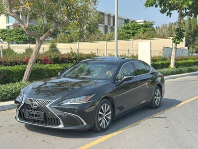 2019 Lexus ES350 PREMIER, schwarz, 93.000 km, Import VAE — Foto 2 z 13
