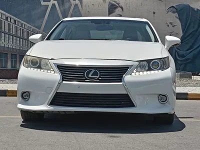 2013 Lexus ES350 PLATINUM, weiß, 91.000 km, Import VAE — Foto 2 z 16