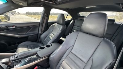 2014 Lexus IS250, weiß, 155.000 km, Import VAE — Foto 11 z 16