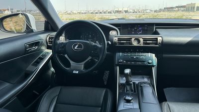 2014 Lexus IS250, weiß, 155.000 km, Import VAE — Foto 6 z 16