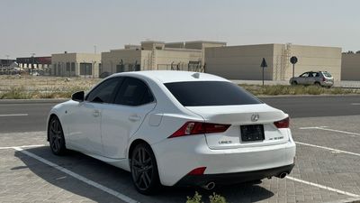 2014 Lexus IS250, weiß, 155.000 km, Import VAE — Foto 7 z 16