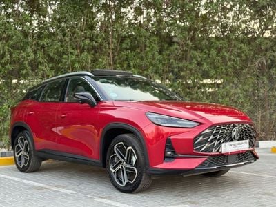 2025 Mg One LUX, rot, 10 km, Import VAE — Foto 2 z 20