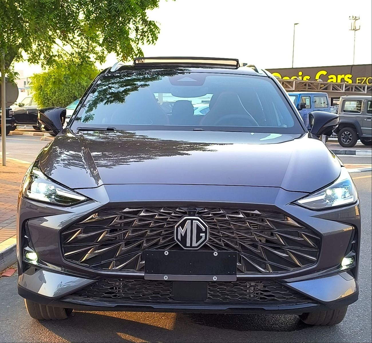 2025 Mg One LUX, grau, 0 km, Import VAE — Foto 1