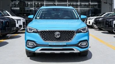 2023 Mg HS LUXURY, blau, 0 km, Import VAE — Foto 2 z 17