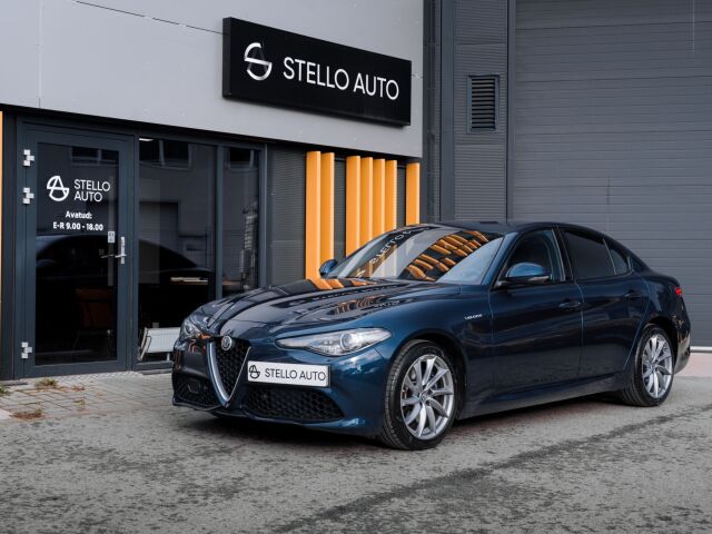2017 Alfa Romeo Giulia, Estland — Foto 1