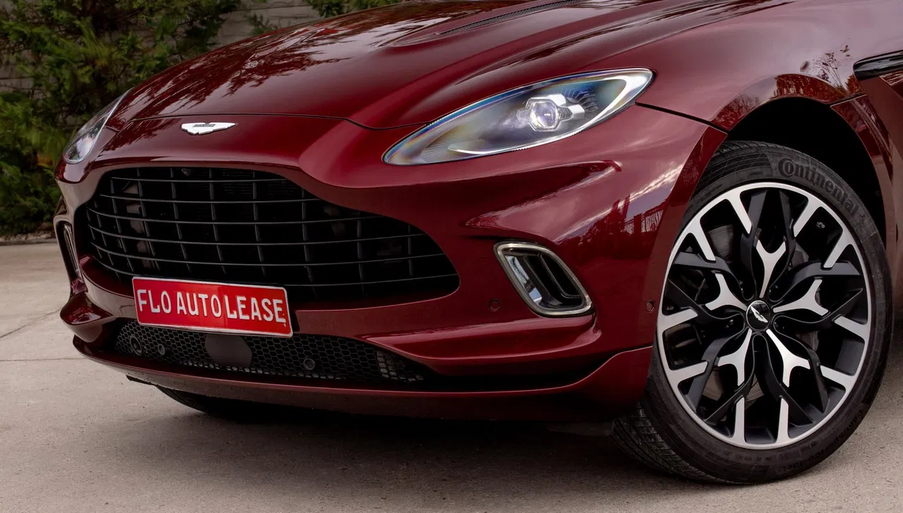 Aston Martin DBX, Rumänien — Foto 5 z 5