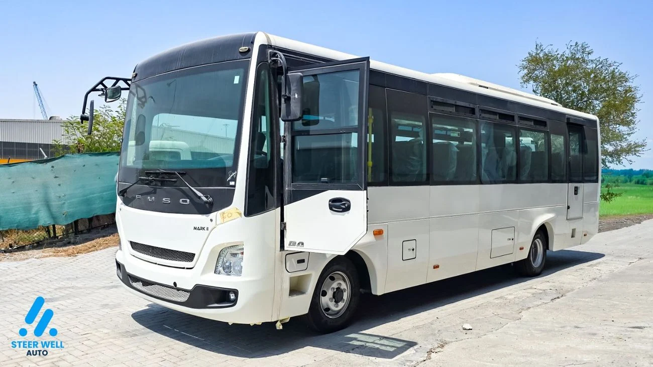 2026 Mitsubishi Rosa Bus, weiß, 98 km, Import VAE — Foto 1