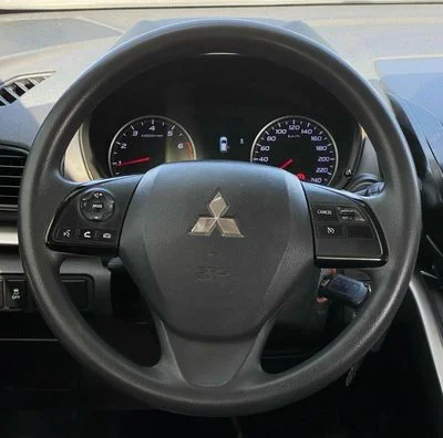 2022 Mitsubishi Eclipse Cross GLS MIDLINE, weiß, 70.000 km, Import VAE — Foto 12 z 16