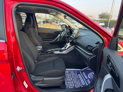 2024 Mitsubishi Eclipse Cross GLS, rot, 7.600 km, Import VAE — Foto 9 z 16