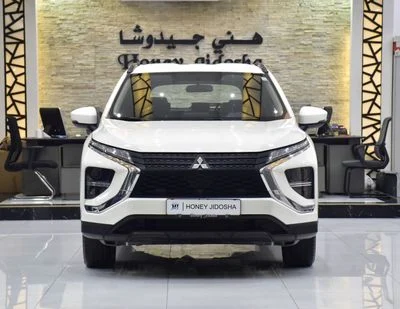 2025 Mitsubishi Eclipse Cross GLS MIDLINE, weiß, 42.000 km, Import VAE — Foto 2 z 16