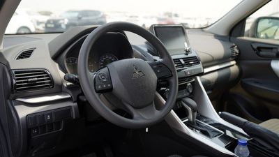 2026 Mitsubishi Eclipse Cross GLX HIGH LINE, grau, 0 km, Import VAE — Foto 9 z 17