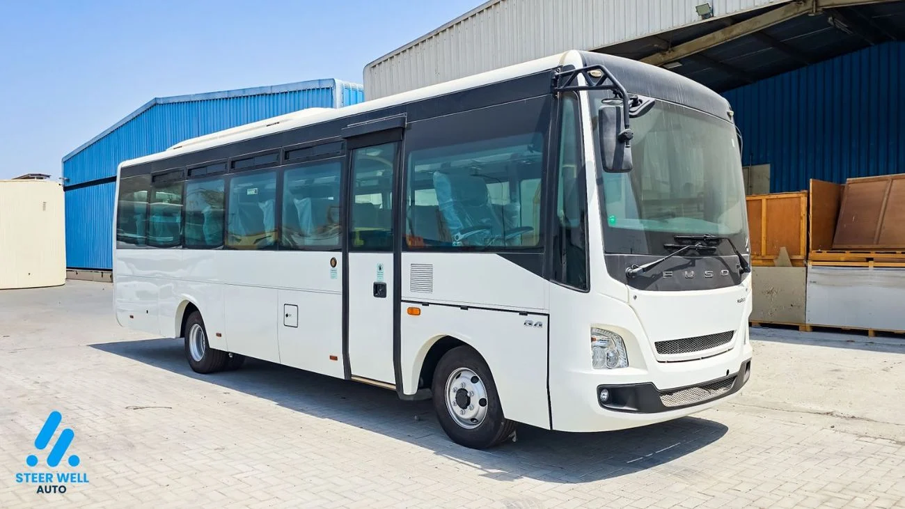 2026 Mitsubishi Rosa Bus, weiß, 98 km, Import VAE — Foto 1