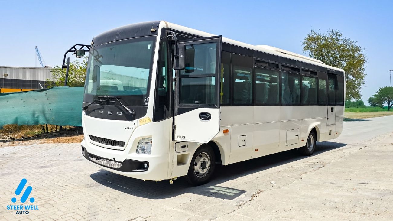 2026 Mitsubishi Rosa Bus, weiß, 98 km, Import VAE — Foto 1