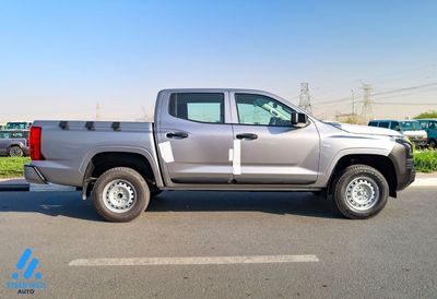 2027 Mitsubishi L200 GL, silber, 0 km, Import VAE — Foto 4 z 16