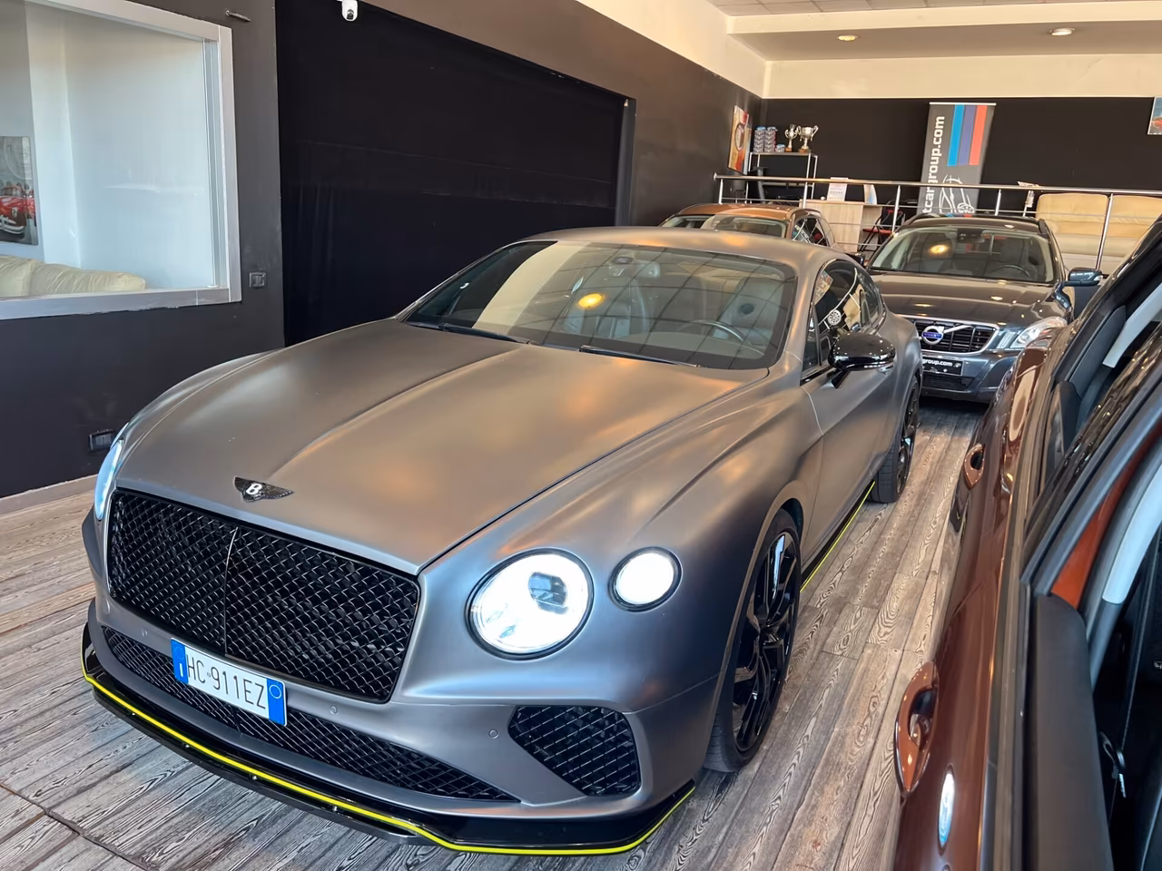 2024 Bentley, Italien — Foto 5 z 31