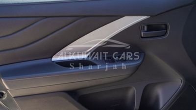 2023 Mitsubishi Xpander MEDIUM LINE, grau, 0 km, Import VAE — Foto 10 z 14