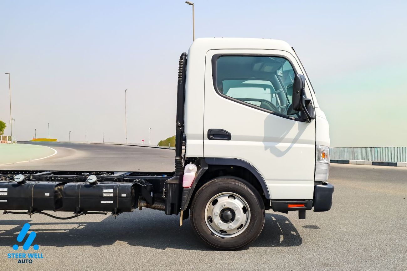 2026 Mitsubishi Canter STANDARD, weiß, 0 km, Import VAE — Foto 1