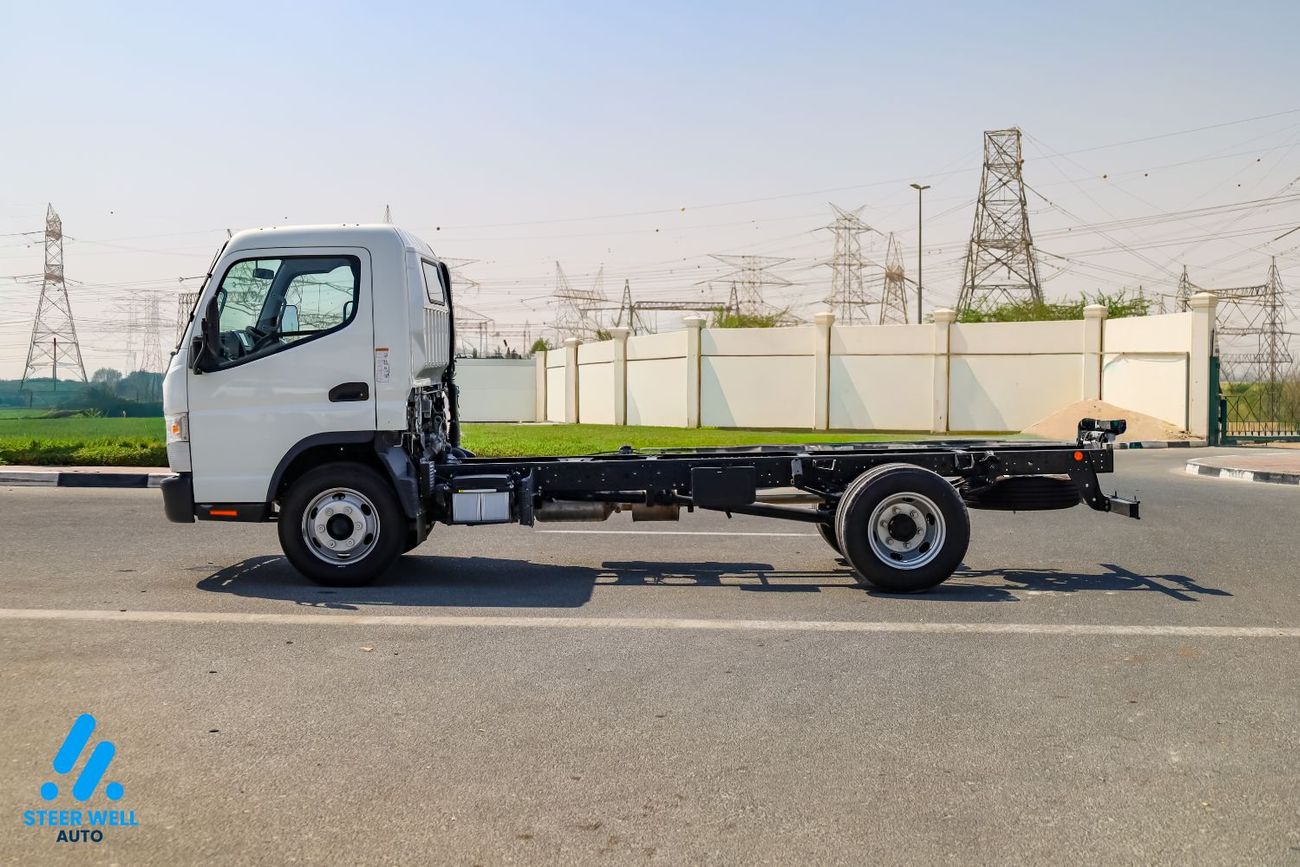 2026 Mitsubishi Canter STANDARD, weiß, 0 km, Import VAE — Foto 1