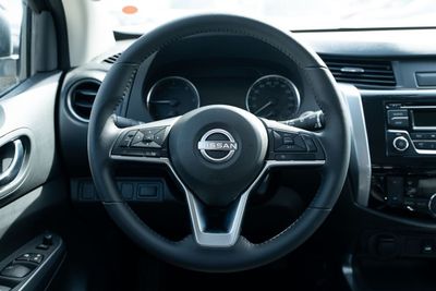 2025 Nissan Navara, weiß, 0 km, Import VAE — Foto 9 z 21