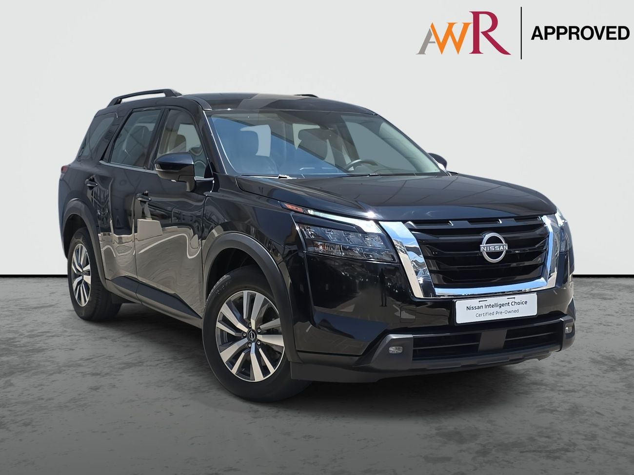 2024 Nissan Pathfinder, schwarz, 26.360 km, Import VAE — Foto 1