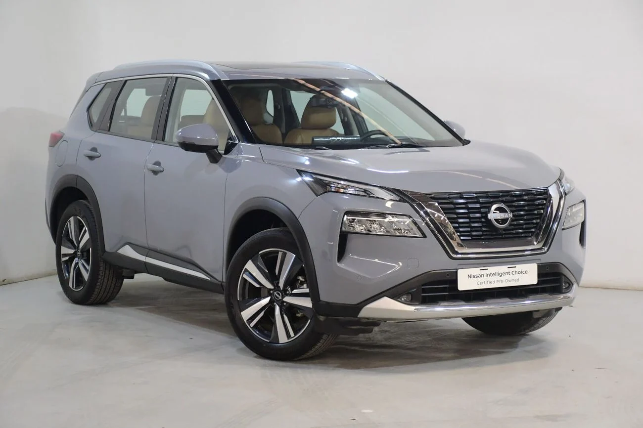 2025 Nissan X Trail SL, grau, 12.658 km, Import VAE — Foto 1