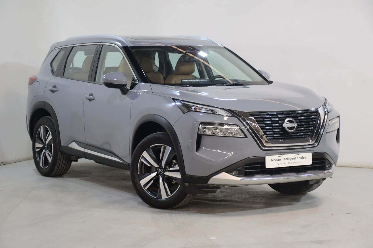 2025 Nissan X Trail SL, grau, 5.040 km, Import VAE — Foto 1