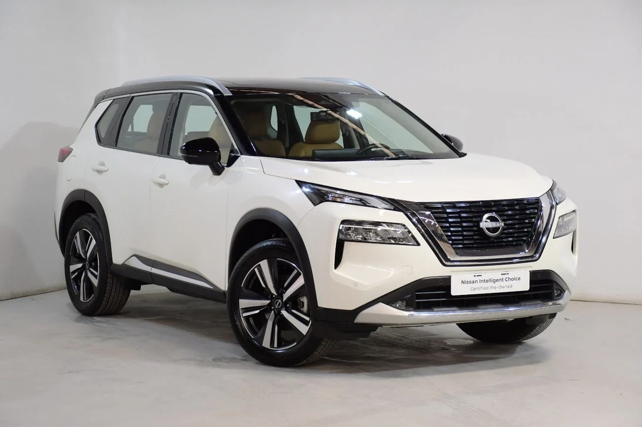 2025 Nissan X Trail SL, weiß, 17.794 km, Import VAE — Foto 1