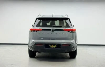 2024 Nissan Pathfinder SV, grau, 23.078 km, Import VAE — Foto 5 z 16