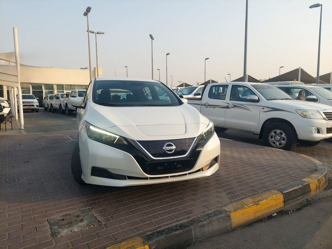 2020 Nissan Leaf, weiß, 52.088 km, Import VAE — Foto 1