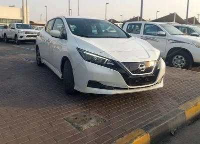 2020 Nissan Leaf, weiß, 52.088 km, Import VAE — Foto 3 z 13