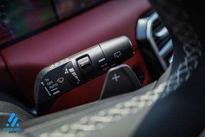 2026 Nissan Patrol LE PLATINUM CITY, grau, 0 km, Import VAE — Foto 16 z 30