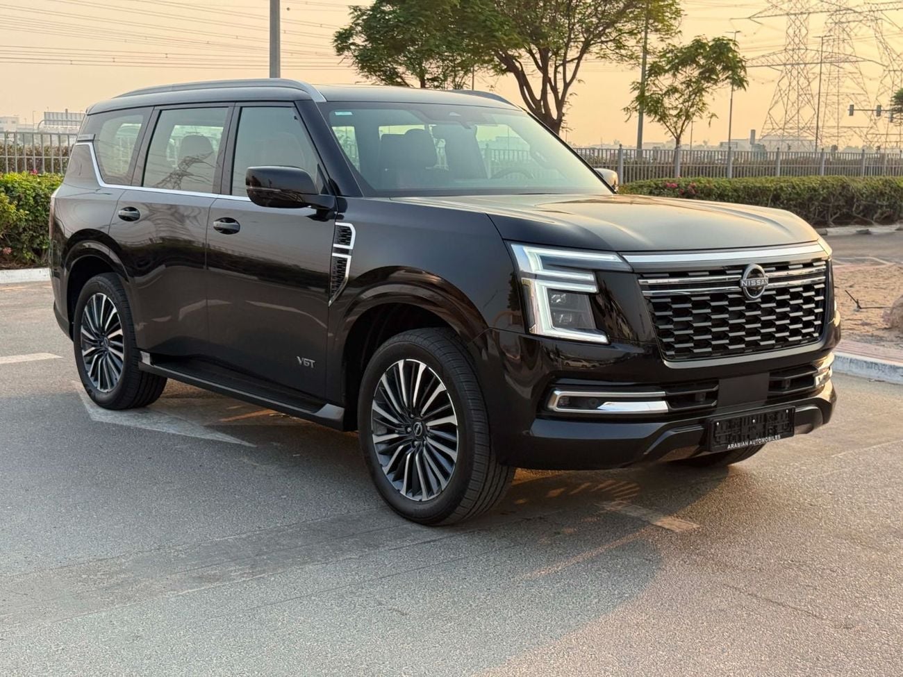 2026 Nissan Patrol LE PLATINUM CITY, schwarz, 0 km, Import VAE — Foto 1