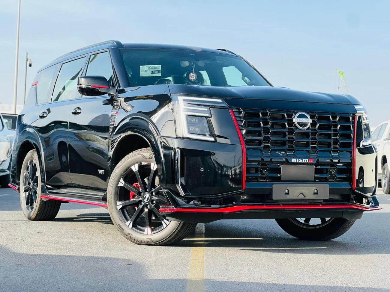 2026 Nissan Patrol NISMO, schwarz, 0 km, Import VAE — Foto 1