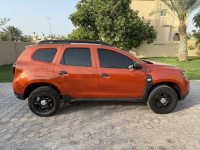 2024 Renault Duster PE, orange, 7.483 km, Import VAE — Foto 4 z 16
