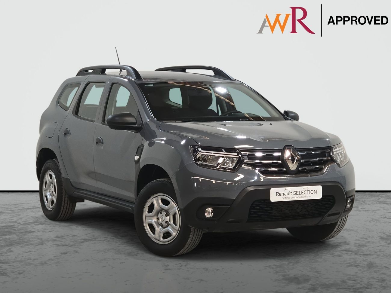 2025 Renault Duster LE, grau, 9.753 km, Import VAE — Foto 1