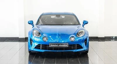 2024 Renault Alpine, blau, 25 km, Import VAE — Foto 2 z 18