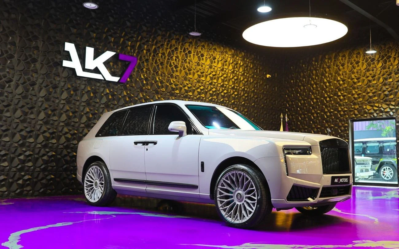 2019 Rolls-Royce Cullinan, Other color, 28.963 km, Import VAE — Foto 1