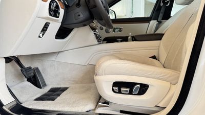 2022 Rolls-Royce Ghost, weiß, 14.000 km, Import VAE — Foto 10 z 16