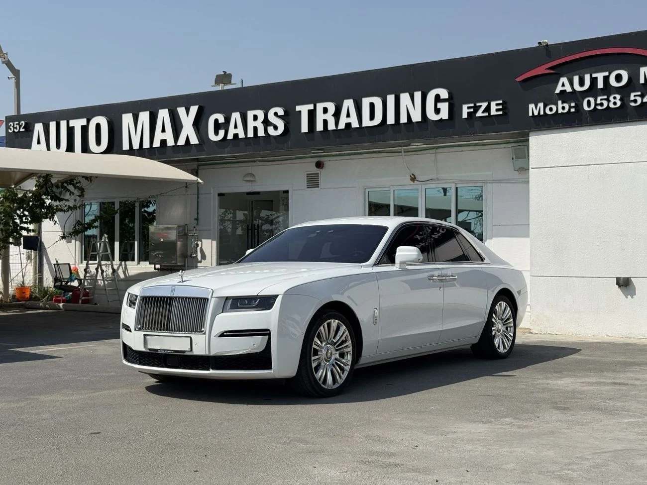 2022 Rolls-Royce Ghost EWB, weiß, 17.435 km, Import VAE — Foto 1
