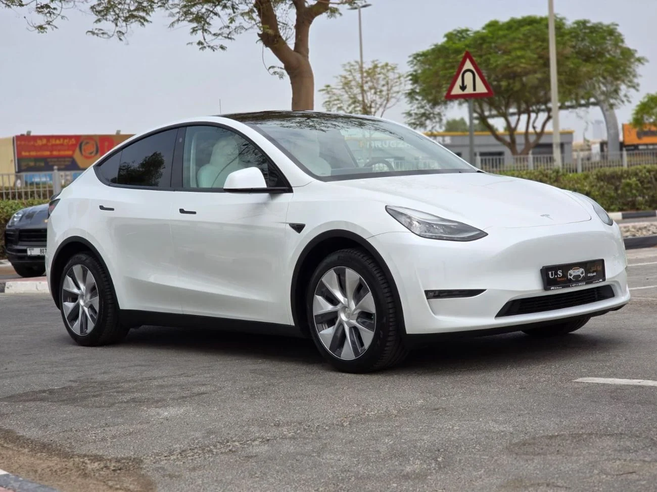 2024 Tesla Model Y LONG RANGE, weiß, 107.000 km, Import VAE — Foto 1