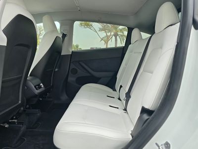 2024 Tesla Model Y LONG RANGE, weiß, 107.000 km, Import VAE — Foto 10 z 16
