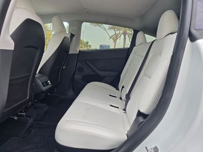 2024 Tesla Model Y LONG RANGE, weiß, 107.000 km, Import VAE — Foto 11 z 16