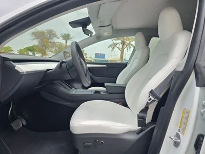 2024 Tesla Model Y LONG RANGE, weiß, 107.000 km, Import VAE — Foto 14 z 16