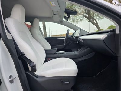 2024 Tesla Model Y LONG RANGE, weiß, 107.000 km, Import VAE — Foto 8 z 16