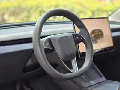 2024 Tesla Model 3 STANDARD RANGE, weiß, 51.000 km, Import VAE — Foto 10 z 16
