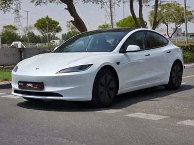 2024 Tesla Model 3 STANDARD RANGE, weiß, 51.000 km, Import VAE — Foto 2 z 16