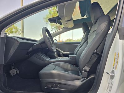 2024 Tesla Model 3 STANDARD RANGE, weiß, 51.000 km, Import VAE — Foto 9 z 16